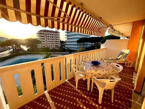 Modern flat with pool view balcony, Порто-Санта-Маргерита-ди-Каорле (фото 9)