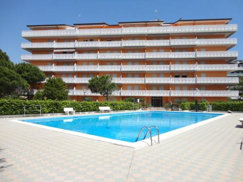 Modern flat with pool view balcony, Порто-Санта-Маргерита-ди-Каорле (фото 4)