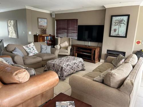 Shores Keep - Self Catering Home, Херманус (фото 11)