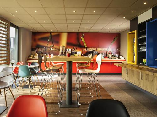 Toit ja joogid, ibis Sens in Sens