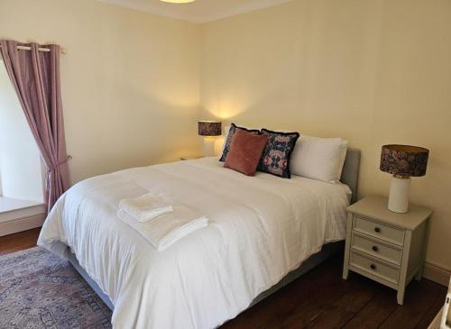 3 Bedroom Retreat - Sleeps 6 - Pet Friendly in Cashel