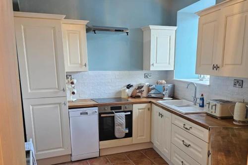 3 Bedroom Retreat - Sleeps 6 - Pet Friendly in Cashel