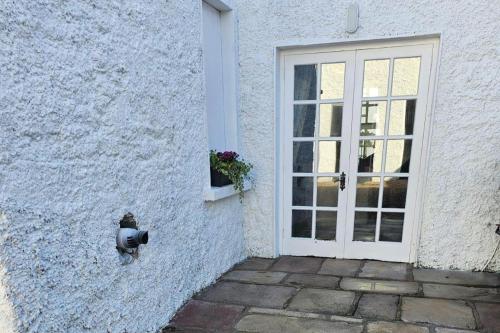 3 Bedroom Retreat - Sleeps 6 - Pet Friendly in Cashel