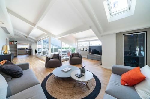 Magnificent duplex close to Carlton