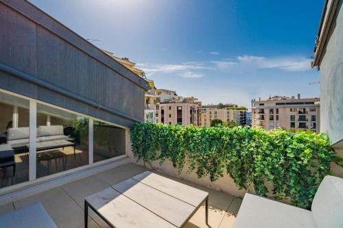 Magnificent duplex close to Carlton - image 5
