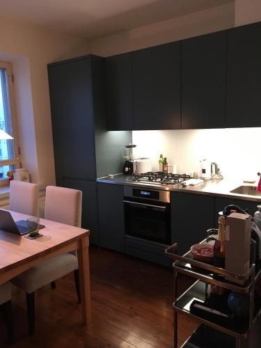 Beautifully renovated studio apartment in Kallio, Хельсинки (фото 4)