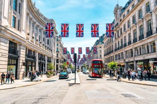 Contemporary Fiztrovia - Oxford Circus Apartment, Londýn
