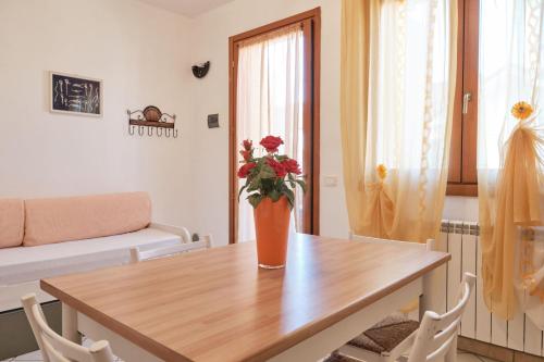  Sunny holiday flat-Beahost in Rosapineta