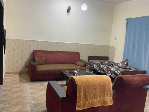 Fully Furnished House available for Rent on Daily and weekly basis in ราฟีบล็อก