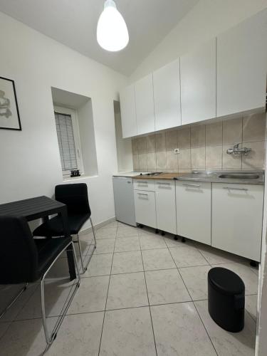 Stari Bar Apartments in Celuga