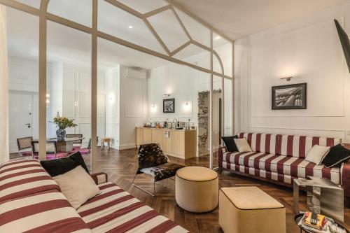 Piazza Venezia Luxe Apartment, Рим (фото 6)