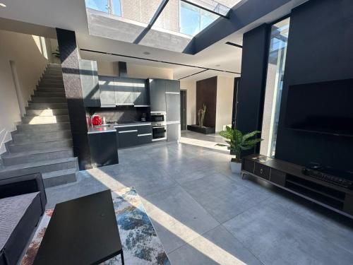 La Mirage Villa