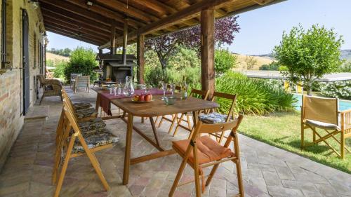 Iekārtas, Ca Lucciola 12 by Marche Holiday Villas in Orciano di Pesaro