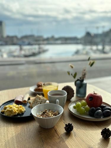 Ambassadeur Hotel - Cherbourg Port de Plaisance - 식음료(F&B)