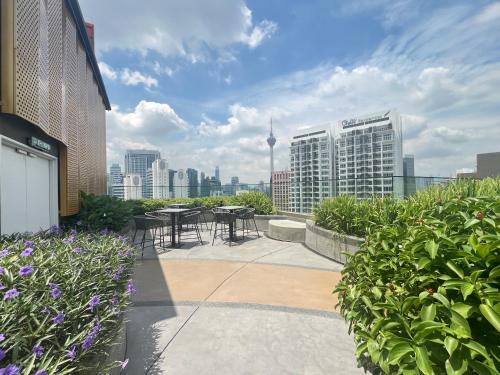 Majestic Residence By Awesomestay - image 13