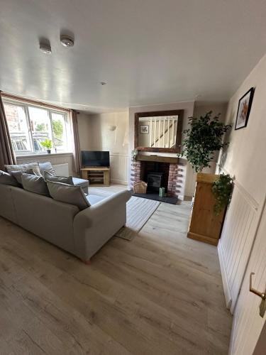 Family cottage - Alton towers