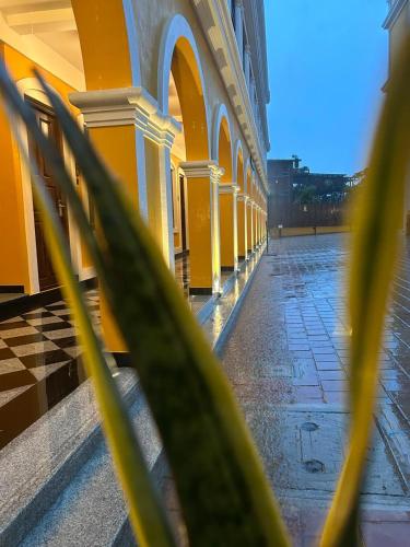 Entrance, Hotel Grand Palais in Kumbalgodu
