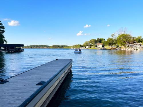 Shoo Fly at Lake Oconee - Lakefront, Kayaks, Games, Eatonton