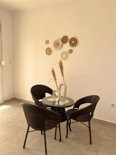 strategic spot in Hai El Makarri