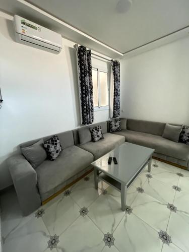 Top-Floor 2BR Apartment in Tangier City Center in Manar
