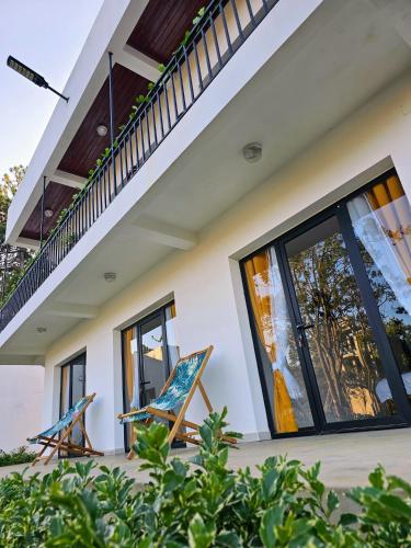 La Casa Di Mantasoa - Lodge by the Lake in Mantasoa