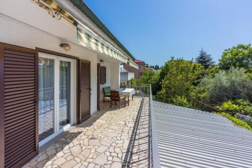 Apartment Krešo - image 9