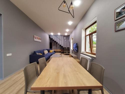 Lady and Bear in Ismailli