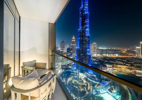 Chic 2 BR Burj Khalifa & Fountain view - image 12