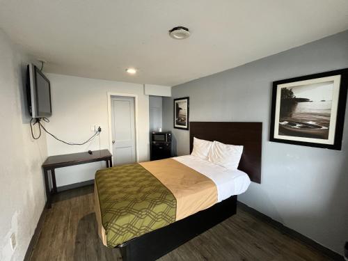 Richmond Motel - image 10