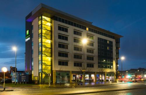 홀리데이 인 익스프레스 링컨 시티 센터 바이 IHG - 숙소 외관