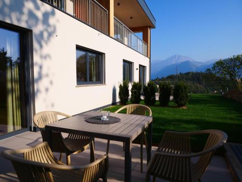 Felsenegg appartement 3 - VIOLA in Лана