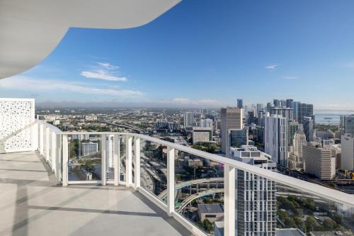Flow Brickell Hotel