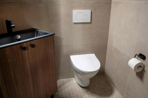 ห้องน้ำ, Central Apartment for 2 in คอกโกลา คาเลอบี