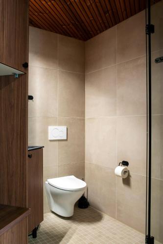 ห้องน้ำ, Central Apartment for 2 in คอกโกลา คาเลอบี