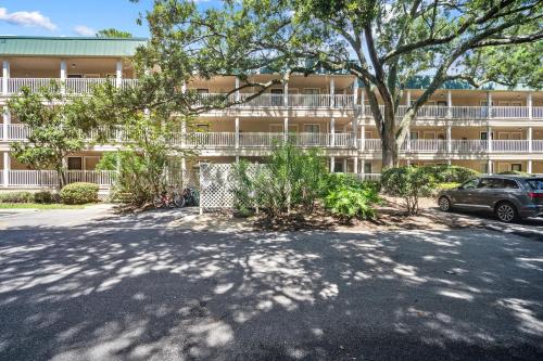 Pool Access and Balcony Hilton Head Resort Condo in ฮิลตัน เฮด ไอส์แลนด์ วอเตอร์ฟรอนต์