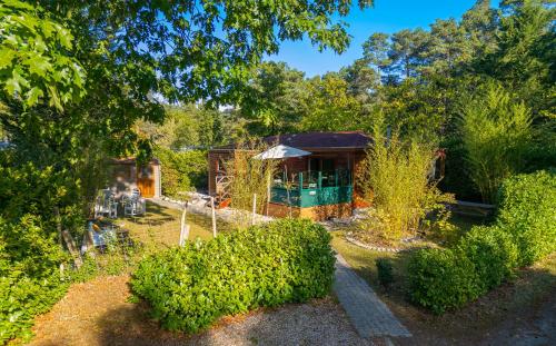 Boshuisje Woodsy Sevenum 6pers - nabij Toverland in เซเวนุม