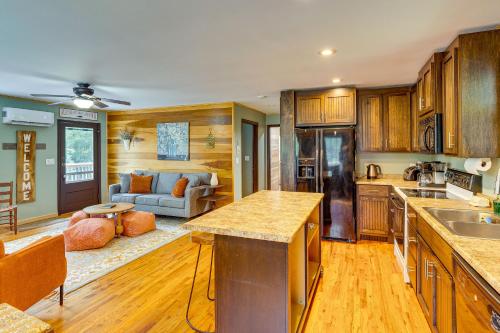 Peaceful Cabin at Lake Logan w/ Spacious Yard! in Elkton (TN)