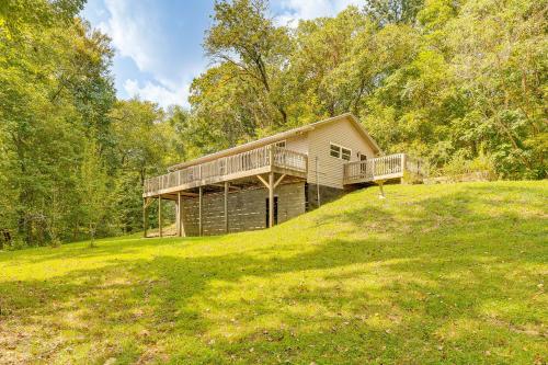 Peaceful Cabin at Lake Logan w/ Spacious Yard! in Elkton (TN)