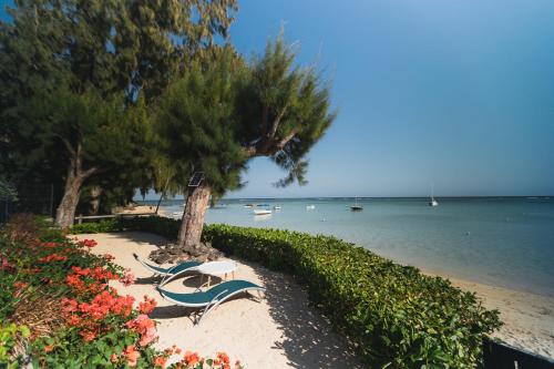 Beachfront duplex with direct beach access, Cap Malheureux