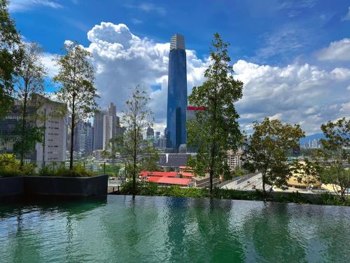 KLCC View 4BR Family Home near Pavilion MRT Free Parking Pool Gym