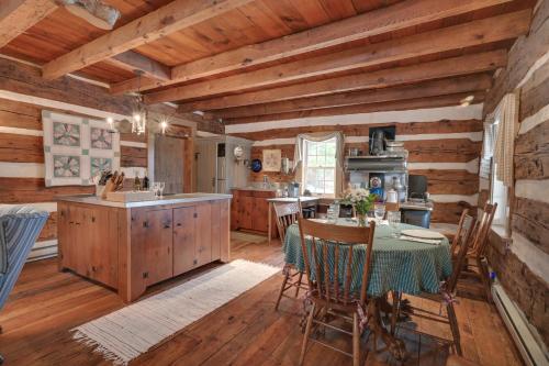 Cabin Vacation Rental about 8 Mi to Penn State! in State College, USA