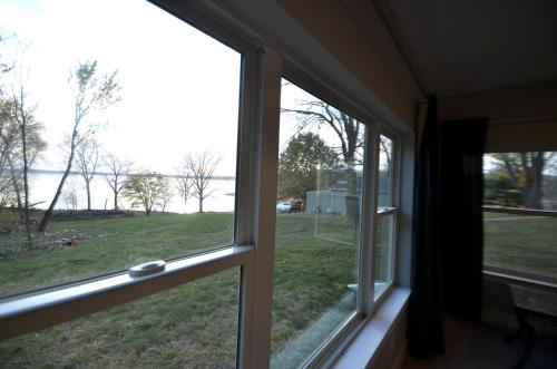 Окрестности, Comfortable and Modern Cabin Rental on Lake Red Rock near Pella, Iowa in Пелла (Айова )