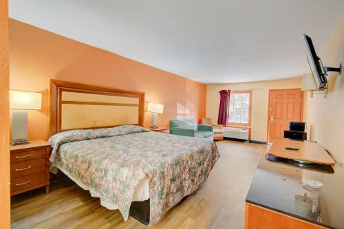 Hotel O Deluxe Inn Kingstree SC HWY 52 - image 6
