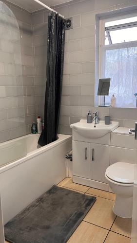 Bright Spacious Room in Central London Victoria, Prime Location, Londyn (zdjęcie 9)