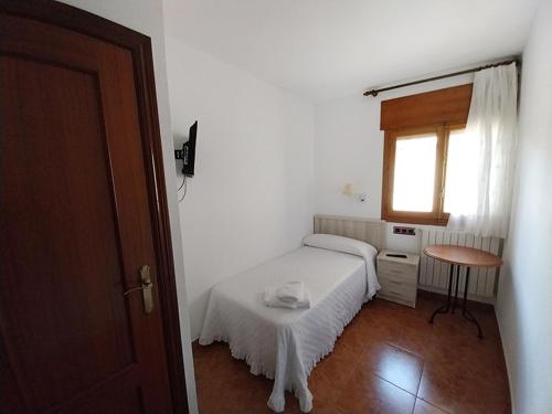 Pensión el Ralla (Pension el Ralla) in คาลาตายัด