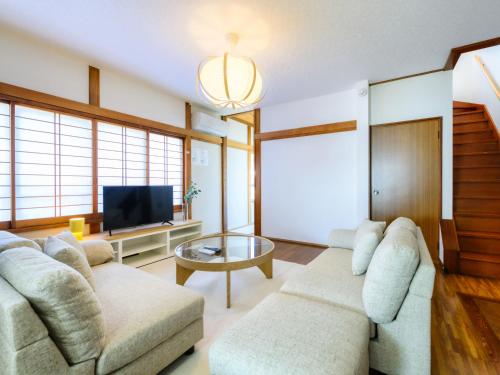 新装開業 世界遺産と東武日光駅に至近 広いリビング 貸切 家族団体に最適