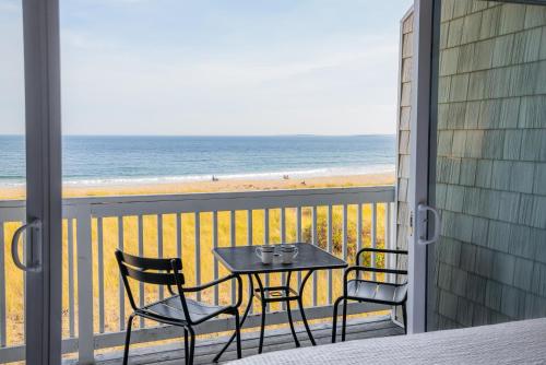 ระเบียง/ชานเรือน, Waves Oceanfront Resort in โอลด์ออร์ชาร์ดบีช (เมน)