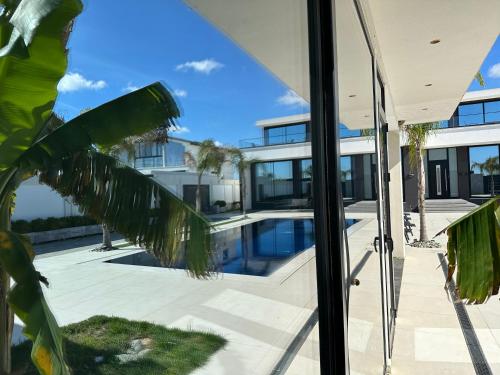 La Mirage Villa