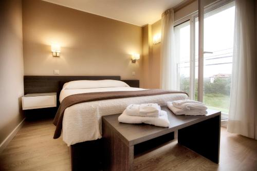 One-Bedroom Apartment (2 Adults)