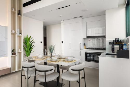 Private Pool Retreat Chic 2BR Sleeps 8, Dubaj (fotografie 4)